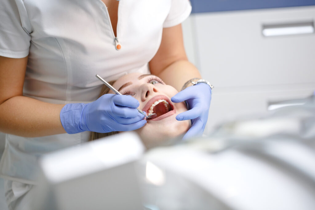 Jak często chodzić do dentysty, jeśli nic nie boli?