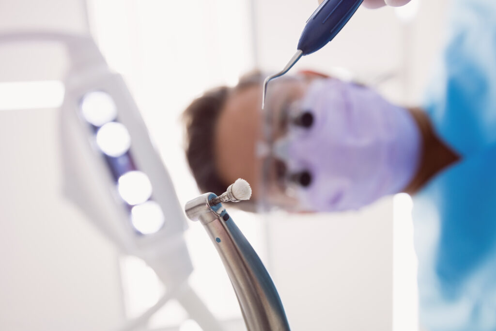 Lęk przed dentystą – jak sobie z nim radzić?