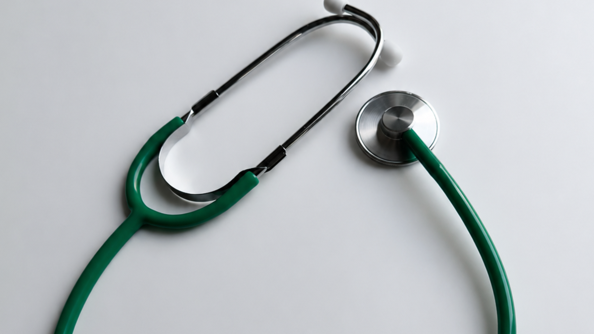 Witamy w zespole! Zbadaj swoją równowagę hormonalną z lek. Katarzyną Lisowską – Babiarz – endokrynolog